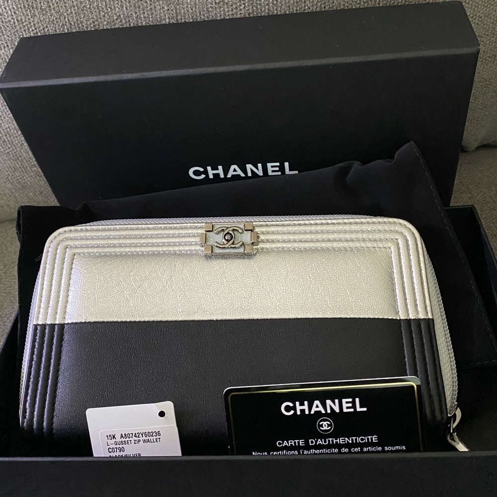 CHANEL New Wallet